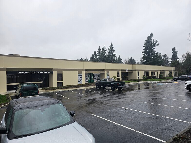 More Photos Of 9325-9425 SW Commerce Cir, Wilsonville Light Manufacturing For Lease