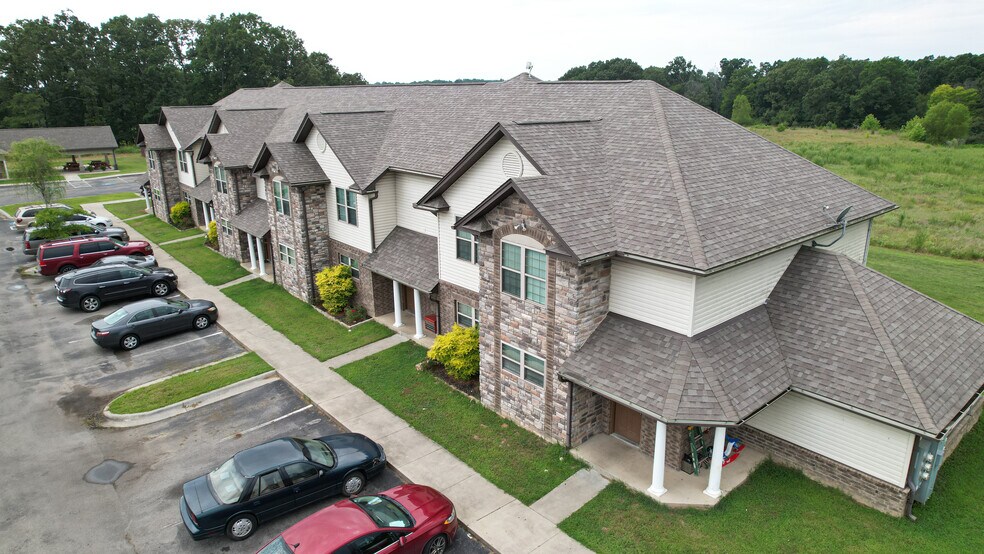 More Photos Of 2500 Ridgeland Cir, Pocahontas Apartments For Sale