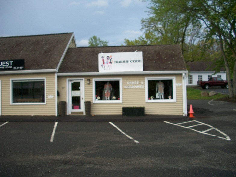 More Photos Of 578-582 Post Rd E, Westport Freestanding For Lease