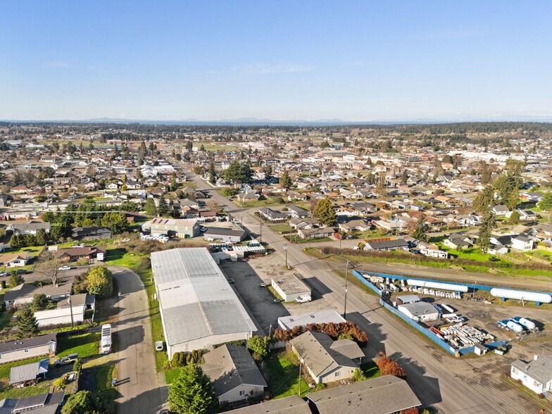 More Photos Of 503 S 3rd Ave, Sequim Flex For Lease