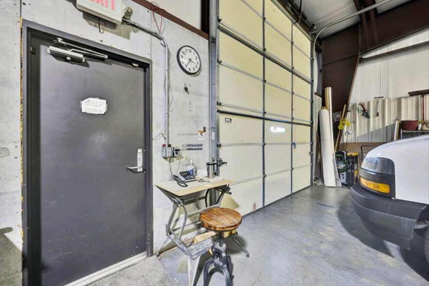 More Photos Of 510-520 S Main St, Monroe Warehouse For Lease