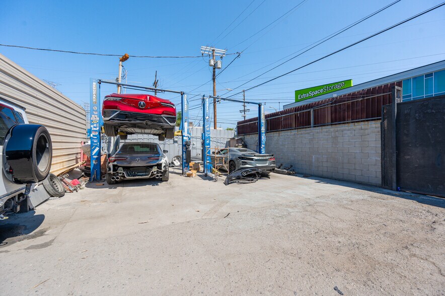 More Photos Of , North Hollywood Unknown For Sale