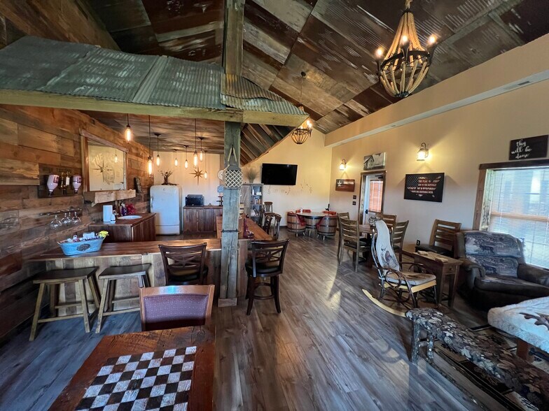 More Photos Of 1605 Vandekarr Rd, Owosso Assisted Living For Sale