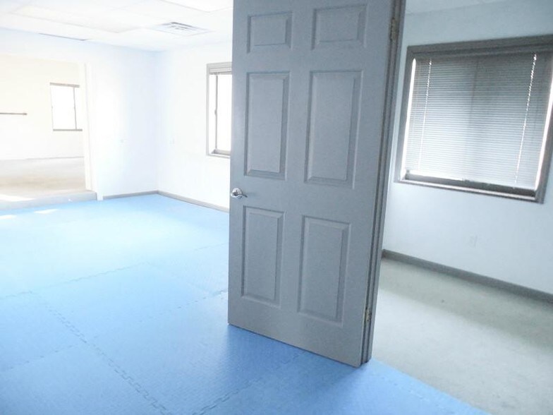 More Photos Of 700-710 Lebanon Rd, West Mifflin Warehouse For Sale