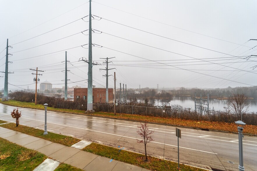 More Photos Of 550 S 1st Ave, Wausau Multifamily For Sale