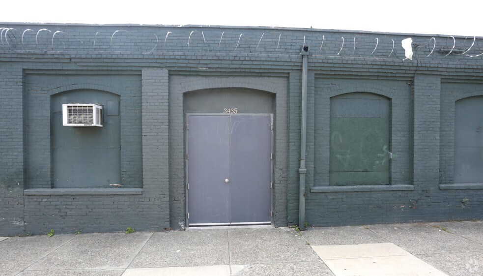 More Photos Of 3450 Salmon St, Philadelphia Warehouse For Lease