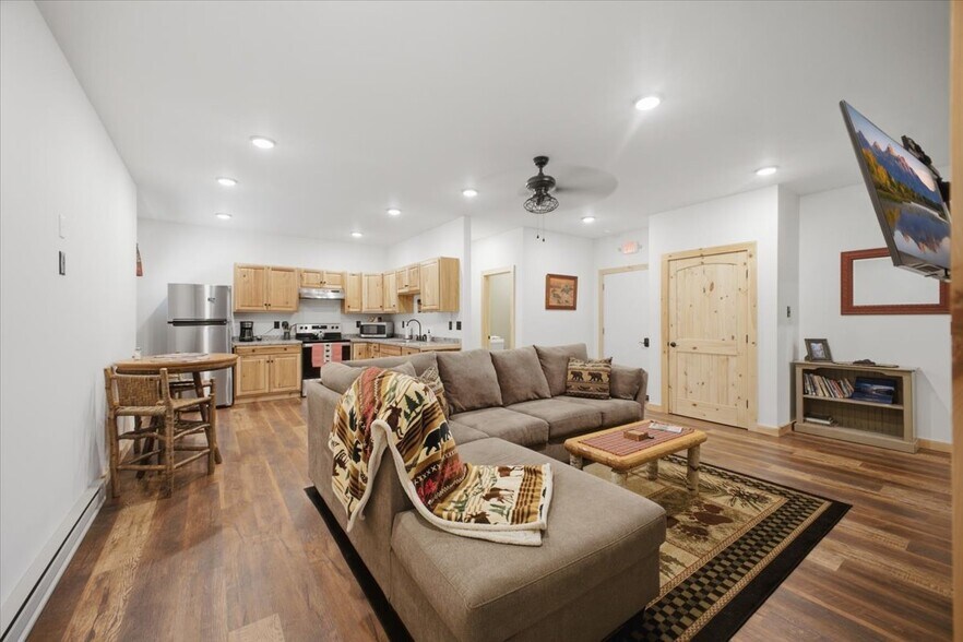 More Photos Of 6275 State Highway 30, Indian Lake Flex For Sale