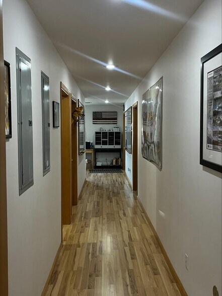 More Photos Of 307 W Sisters Park Dr, Sisters Warehouse For Sale