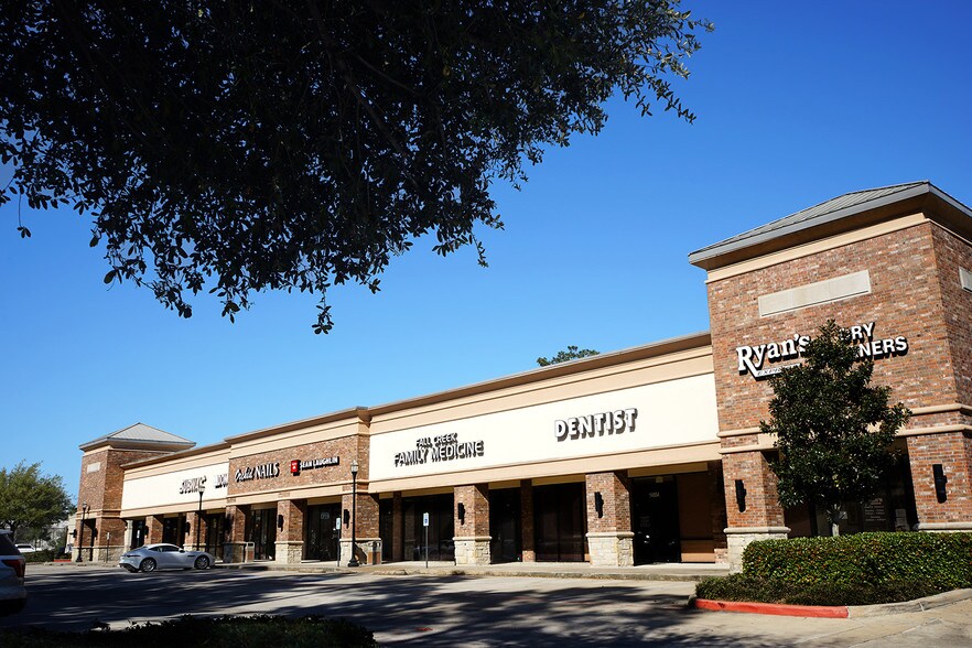 Primary Photo Of 14954 Mesa Dr, Humble Unknown For Lease