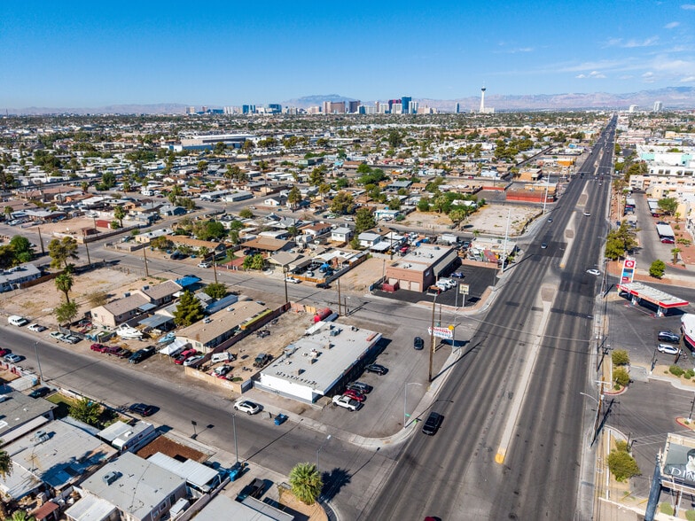 More Photos Of 3513-3515 E Charleston Blvd, Las Vegas Freestanding For Sale