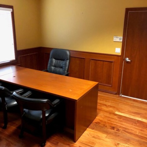 More Photos Of 511 Torrance Blvd, Redondo Beach Office For Lease