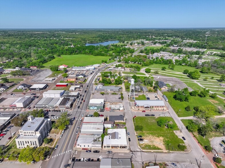 More Photos Of 175 N Capitol St, Canton General Retail For Sale