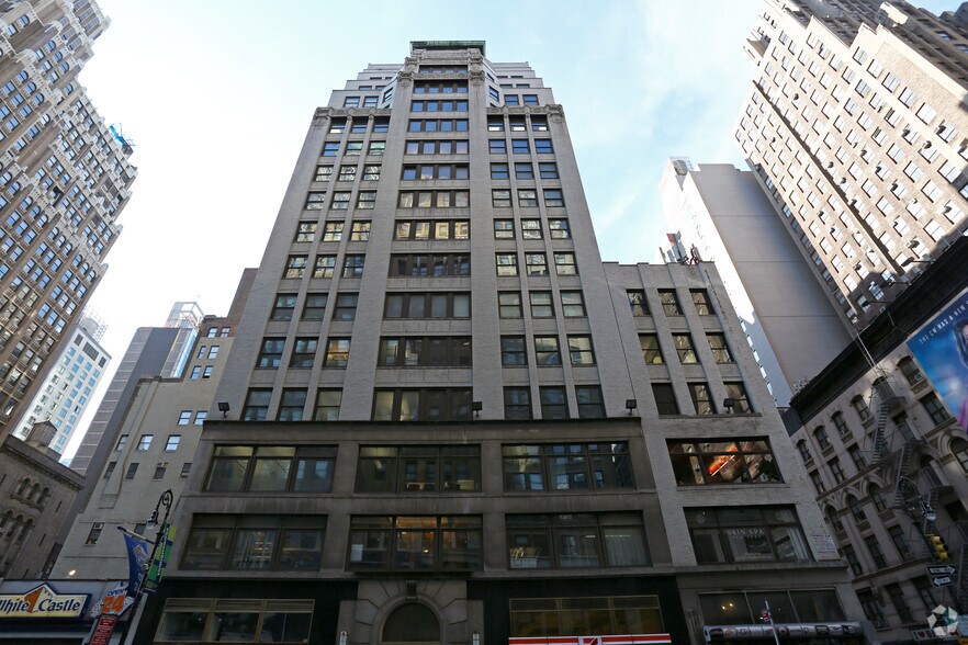 More Photos Of 535 Eighth Ave, New York Office For Lease