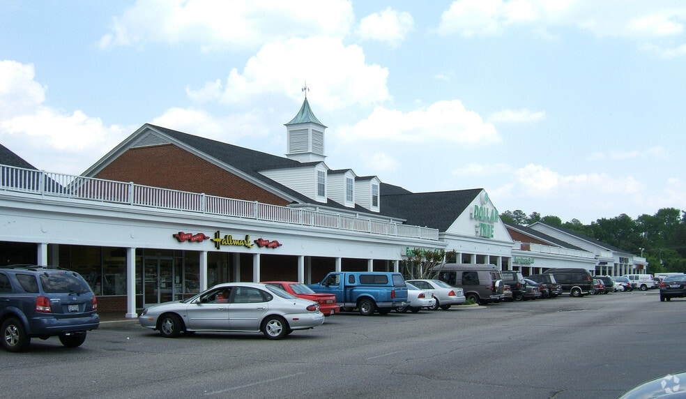 More Photos Of 2620-2738 Bragg Blvd, Fayetteville Unknown For Lease
