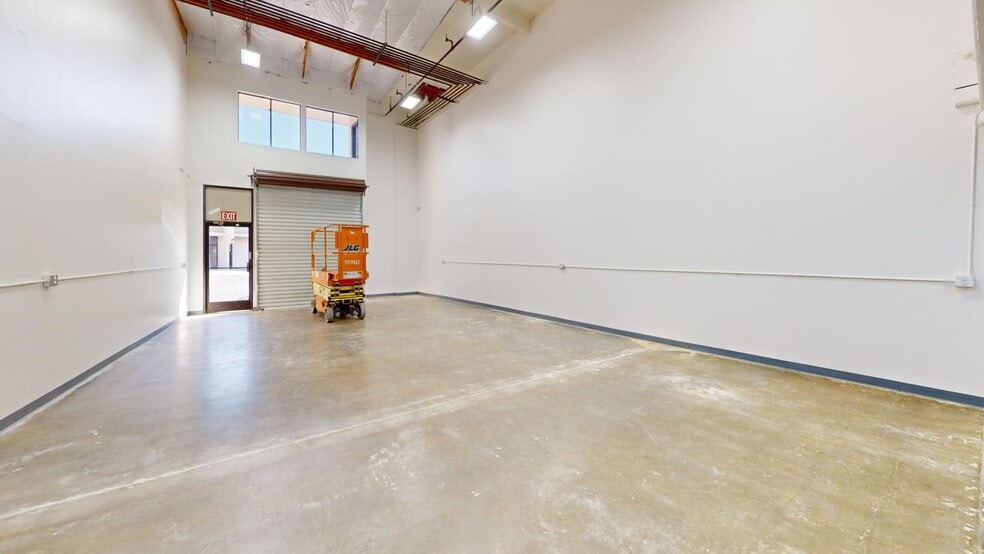 More Photos Of 1580 Oakland Rd, San Jose Unknown For Lease