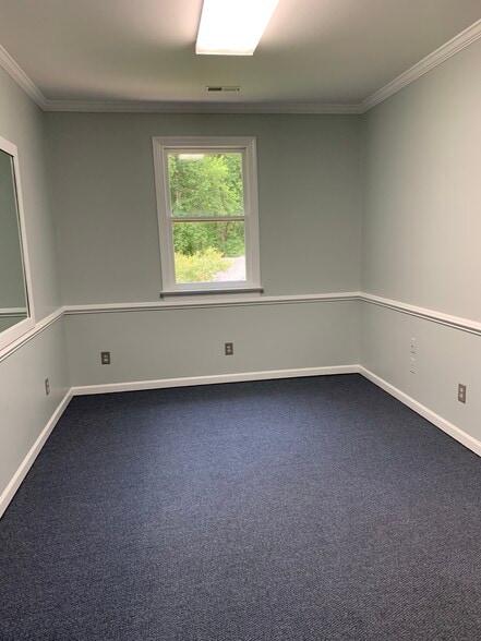 More Photos Of 7419 Knightdale Blvd, Knightdale Office For Lease