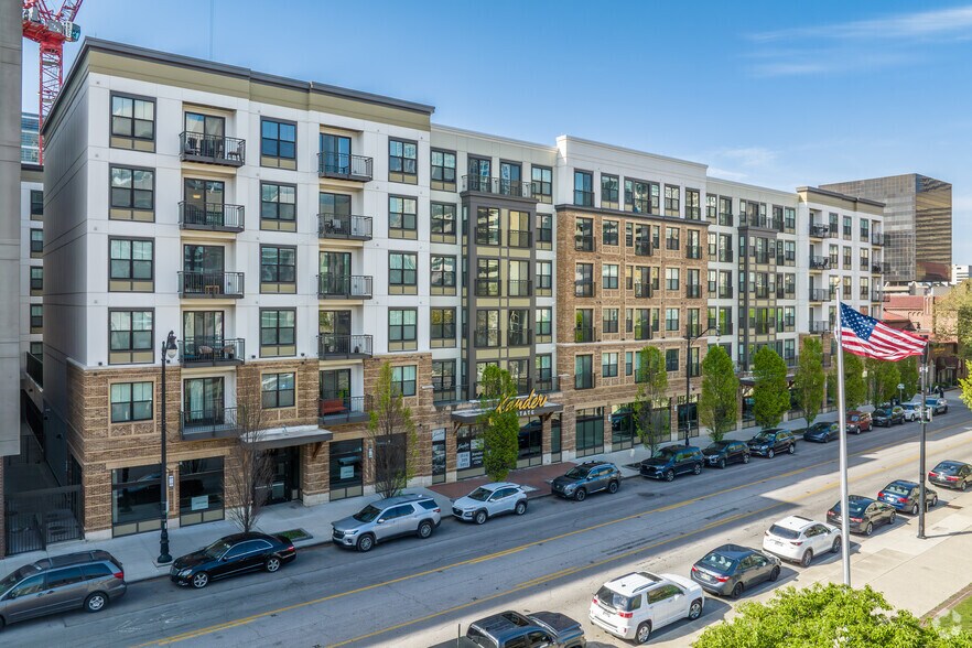 More Photos Of 265 E State St, Columbus Apartments For Lease