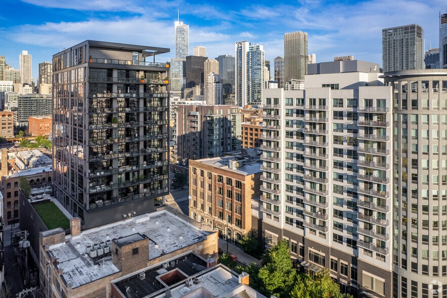 More Photos Of 415 W Huron St, Chicago Loft Creative Space For Lease