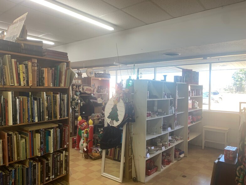 More Photos Of 302 Alabama St, Columbus General Retail For Sale
