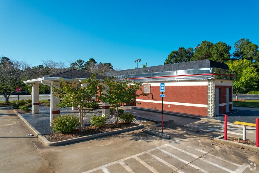 More Photos Of 214 Bullsboro Dr, Newnan Fast Food For Lease