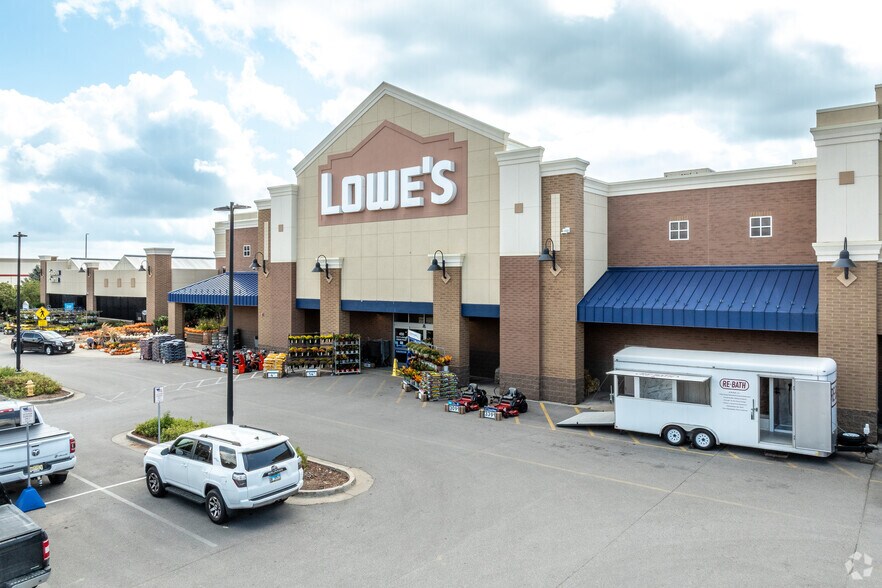 Primary Photo Of , West Des Moines General Retail For Sale