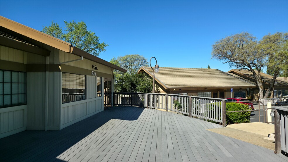 More Photos Of 875-877 Embarcadero Dr, El Dorado Hills Loft Creative Space For Lease