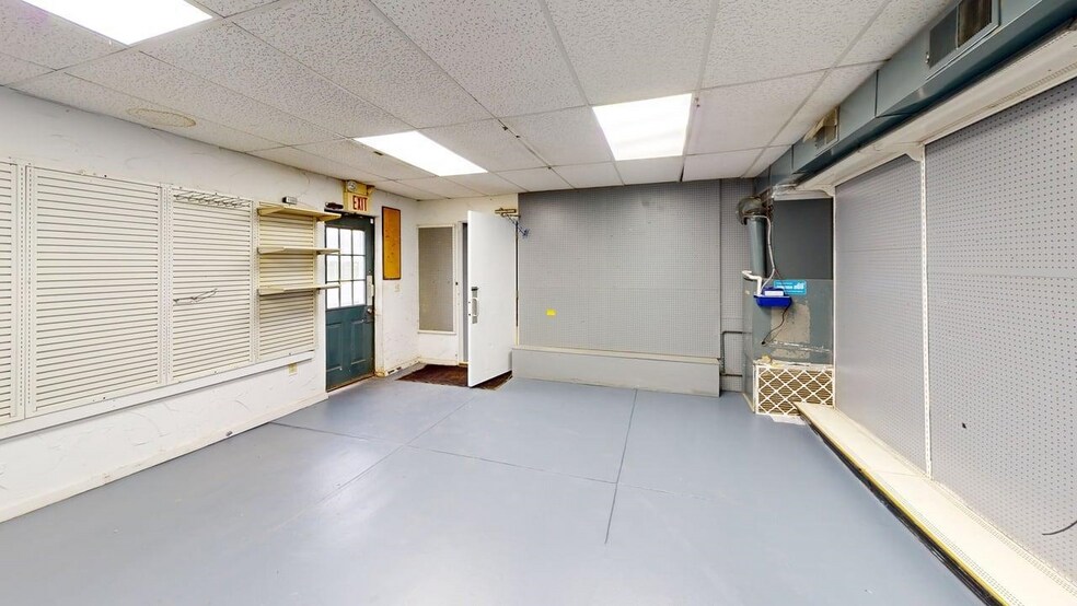 More Photos Of 1541 State Route 7, Gallipolis Flex For Lease