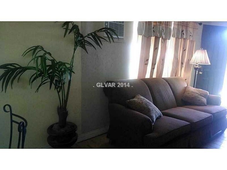 More Photos Of 1707 Santa Paula Dr, Las Vegas Multifamily For Sale