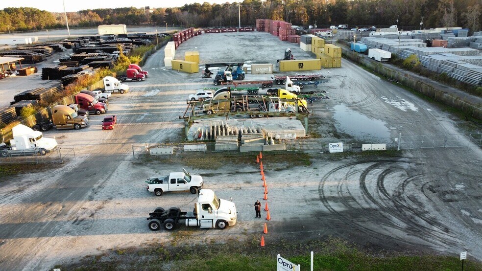 More Photos Of 420 Telfair Road, Garden City Land For Lease