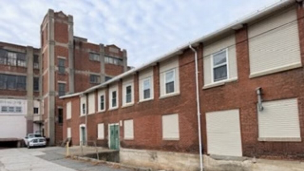 More Photos Of 93 Hazel St, Woonsocket Manufacturing For Sale