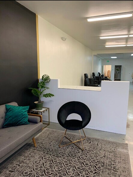 More Photos Of 14434 Ventura Blvd, Sherman Oaks Storefront Retail Residential For Lease