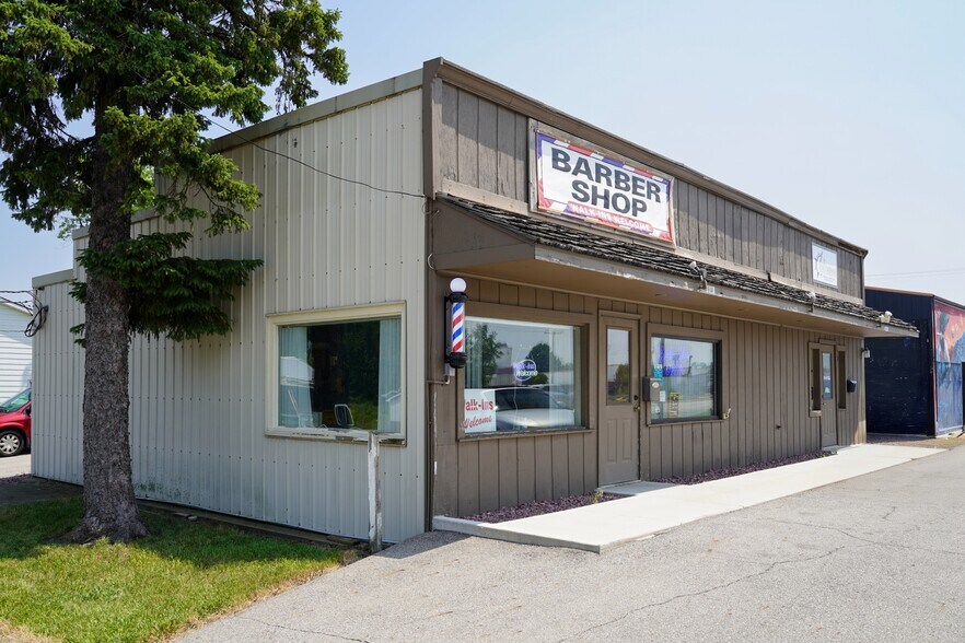 More Photos Of 908 N Wayne St, Angola Office For Sale