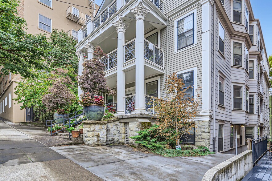 More Photos Of 2167 SW Yamhill St, Portland Apartments For Sale