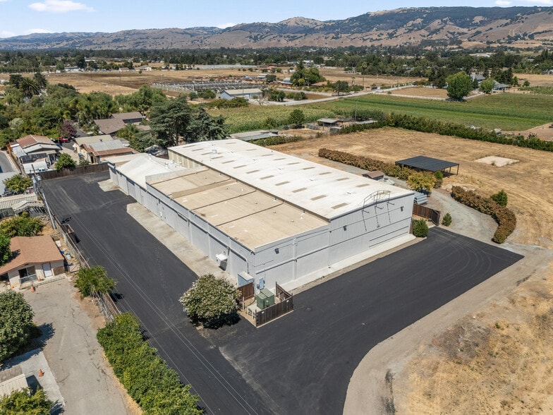 More Photos Of 675 Buena Vista Ave, Gilroy Manufacturing For Sale