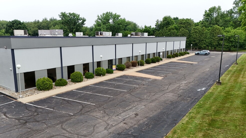 More Photos Of 5282 Hudson Dr, Hudson Warehouse For Lease