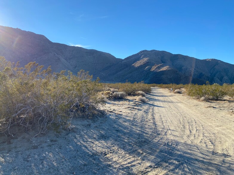 Primary Photo Of Stage Stop Road and Parkmead Drive, Palm Springs Land For Sale