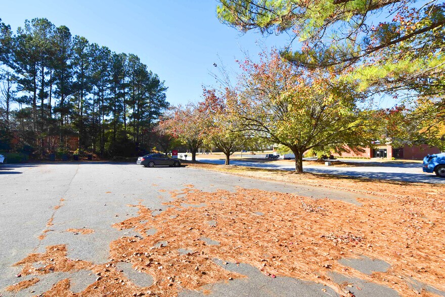 More Photos Of 109 N 85 Pky, Fayetteville Office For Lease