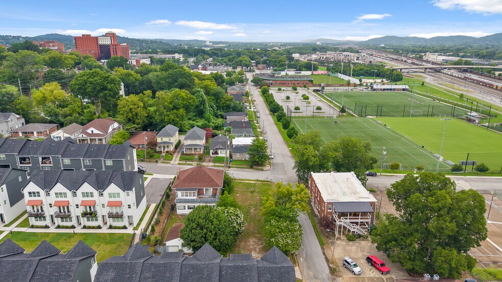 More Photos Of 1030 Oak St, Chattanooga Land For Sale