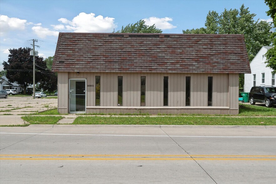 More Photos Of 16811 Stephens, Eastpointe Industrial For Sale
