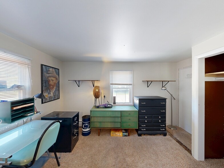 More Photos Of 6990 W Lake Rd, Fairview Restaurant For Sale