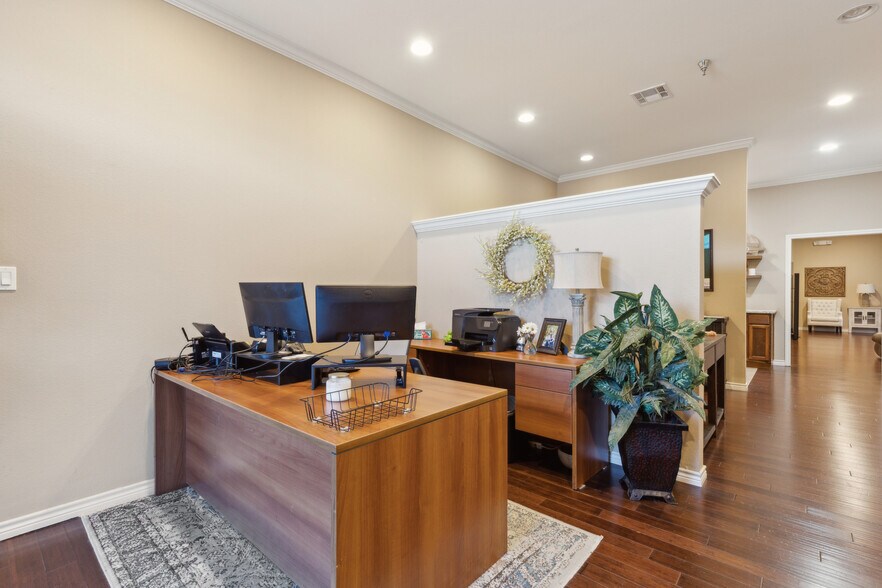 More Photos Of 4686 Mcdermott Rd, Plano Medical For Sale