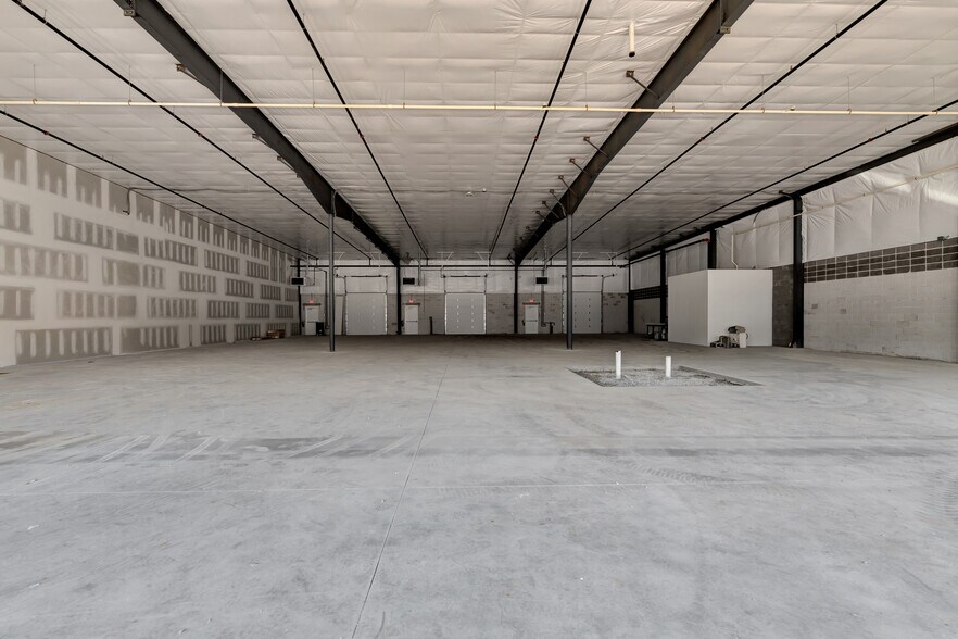 More Photos Of 200 Carson Drive, Bear Light Distribution For Lease