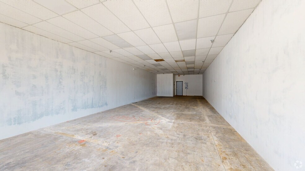 Primary Photo Of 2650-2702 E University Dr, Mesa Storefront For Lease