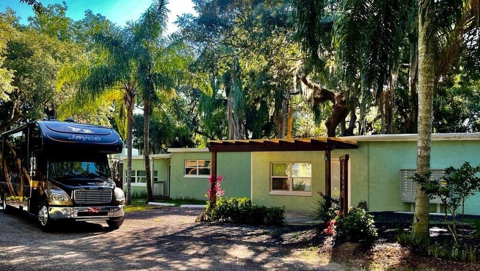 More Photos Of 28313 US Highway 27, Leesburg Multifamily For Sale