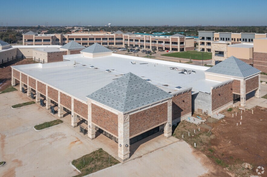 More Photos Of 4899 Highway 6, Missouri City Storefront Retail Office For Sale