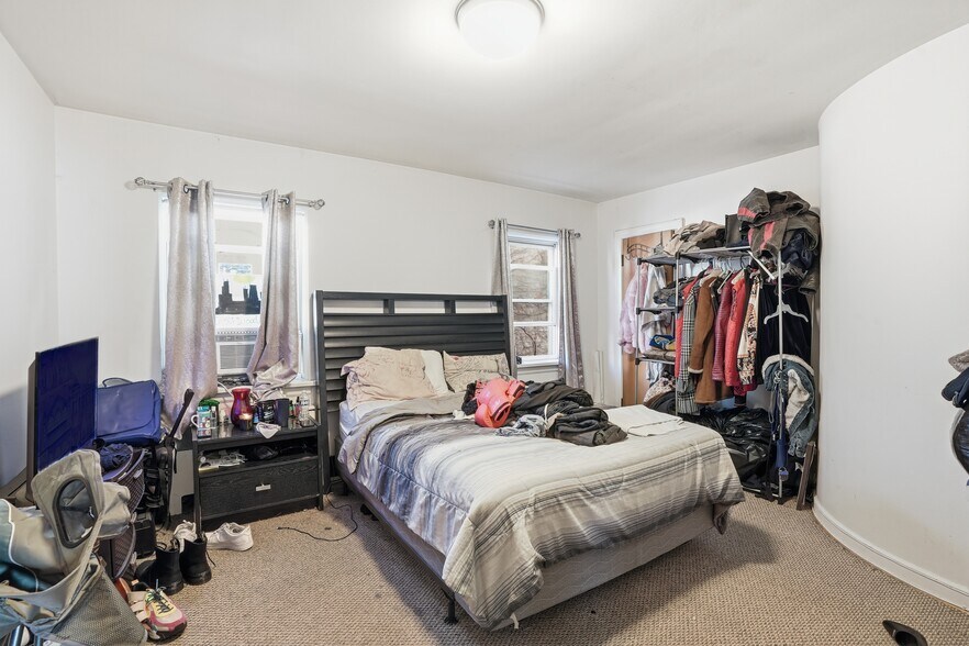 More Photos Of 10835 S Western Ave, Chicago Apartments For Sale