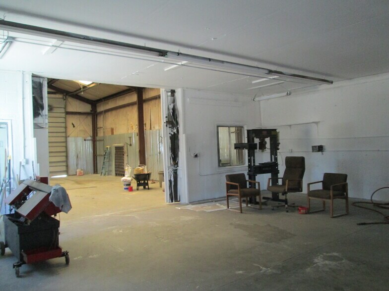 More Photos Of 17831 Co 1 Rd, Florissant Manufacturing For Sale