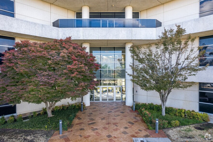 More Photos Of 18325 Waterview Pky, Dallas Office For Lease