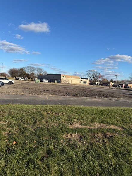 Primary Photo Of 3393 S Linden Rd, Flint Land For Lease