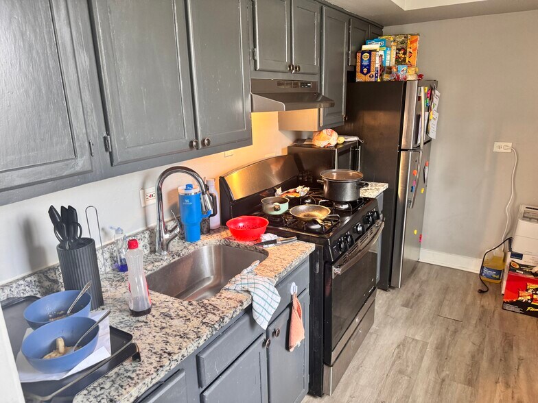 More Photos Of , Chicago Multifamily For Sale
